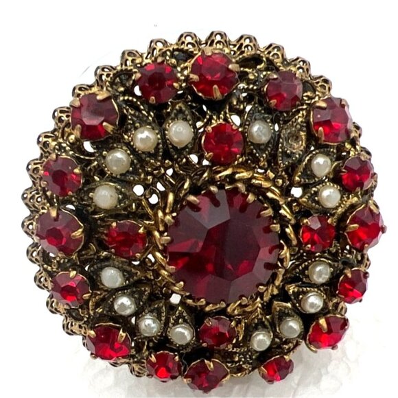 Vintage Red Brooch Pin Faceted Rhinestones & Faux Pearls Filigree Gold Tone READ - Picture 2 of 9